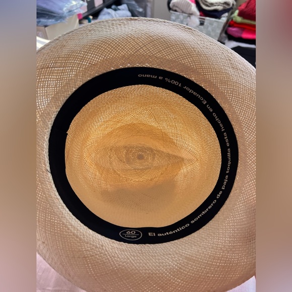 100% Hand Made Panama Hat. Handwoven in Ecuador. - Picture 8 of 11